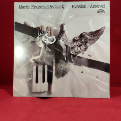 Obrázek pro Kratochvíl Martin a JAzz Q - Hvězdoň/Asteroid